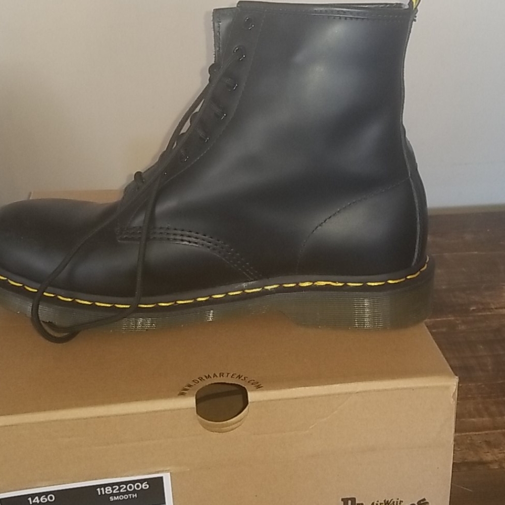 Men's Dr. Martens 1460 Black